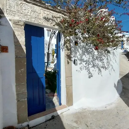 Nyaraló Clive And Bifi's House