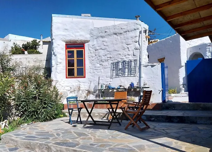 Ferienhaus Clive And Bifi's House Lachania