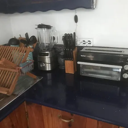 Clive And Bifi's House * Lakhania