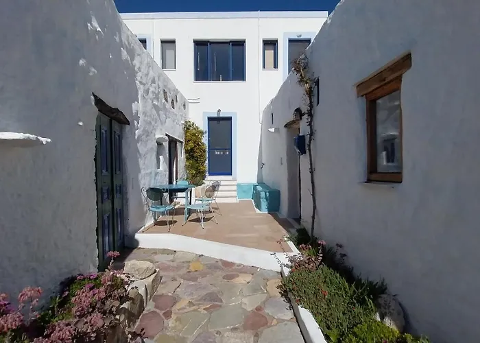 בית נופש Clive And Bifi's House *